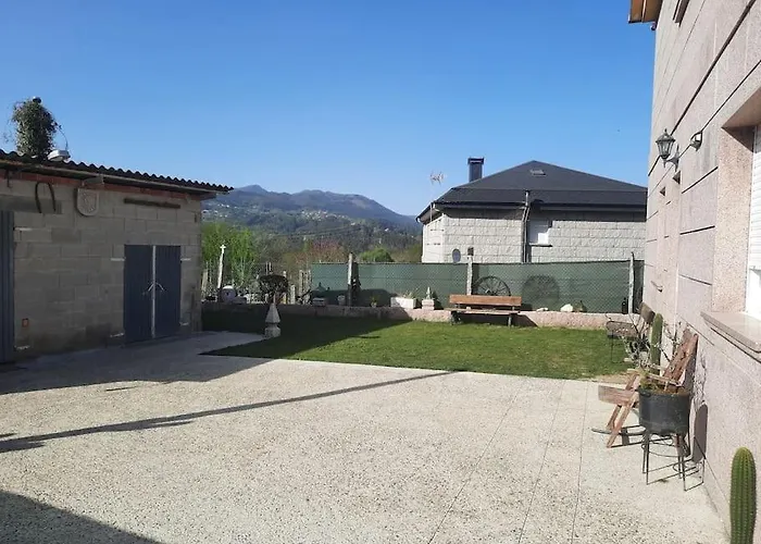 Fogar Dos Petellos, Mondariz.